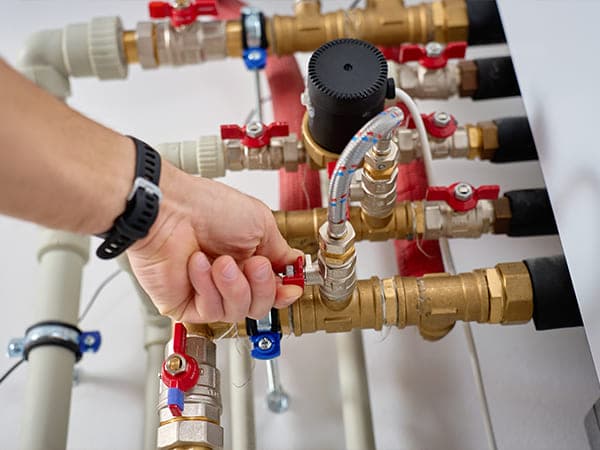 Energy-Efficient Water Heating Options for Texas Properties