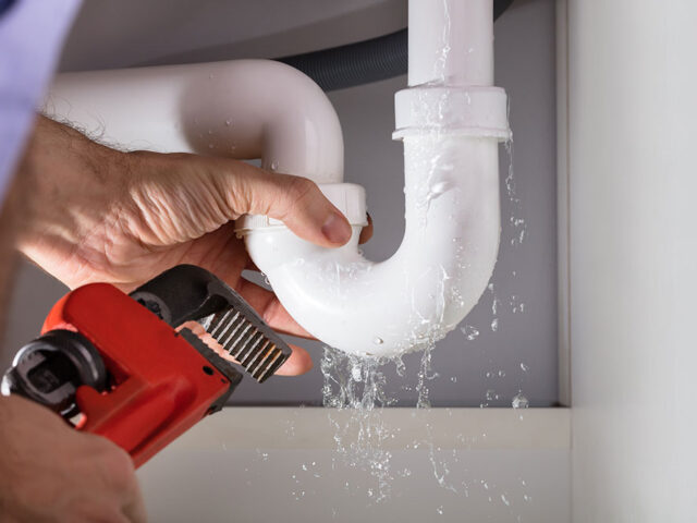 Five Star Plumbing Gives Tips on How to Winterize Your Pipes at Home