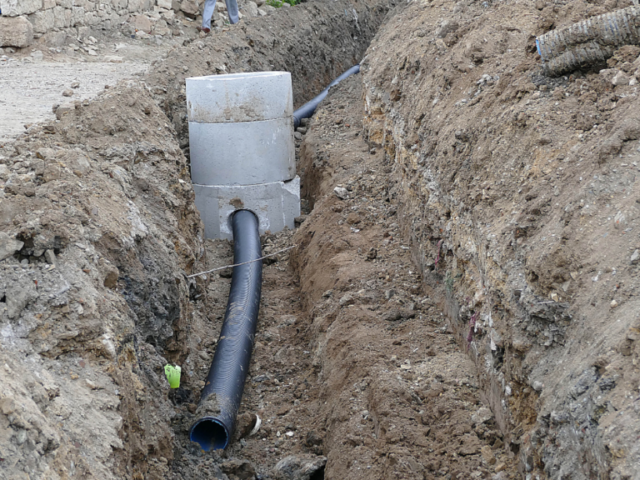 Five Signs Your Main Sewer Line Is Clogged